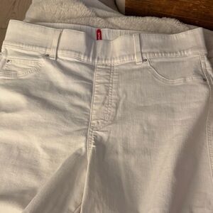 NEVER WORN Spanx white wide leg cropped jeans